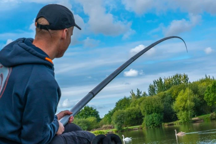 Guru A-Class 13.0m Pole Power Pack - Image 2